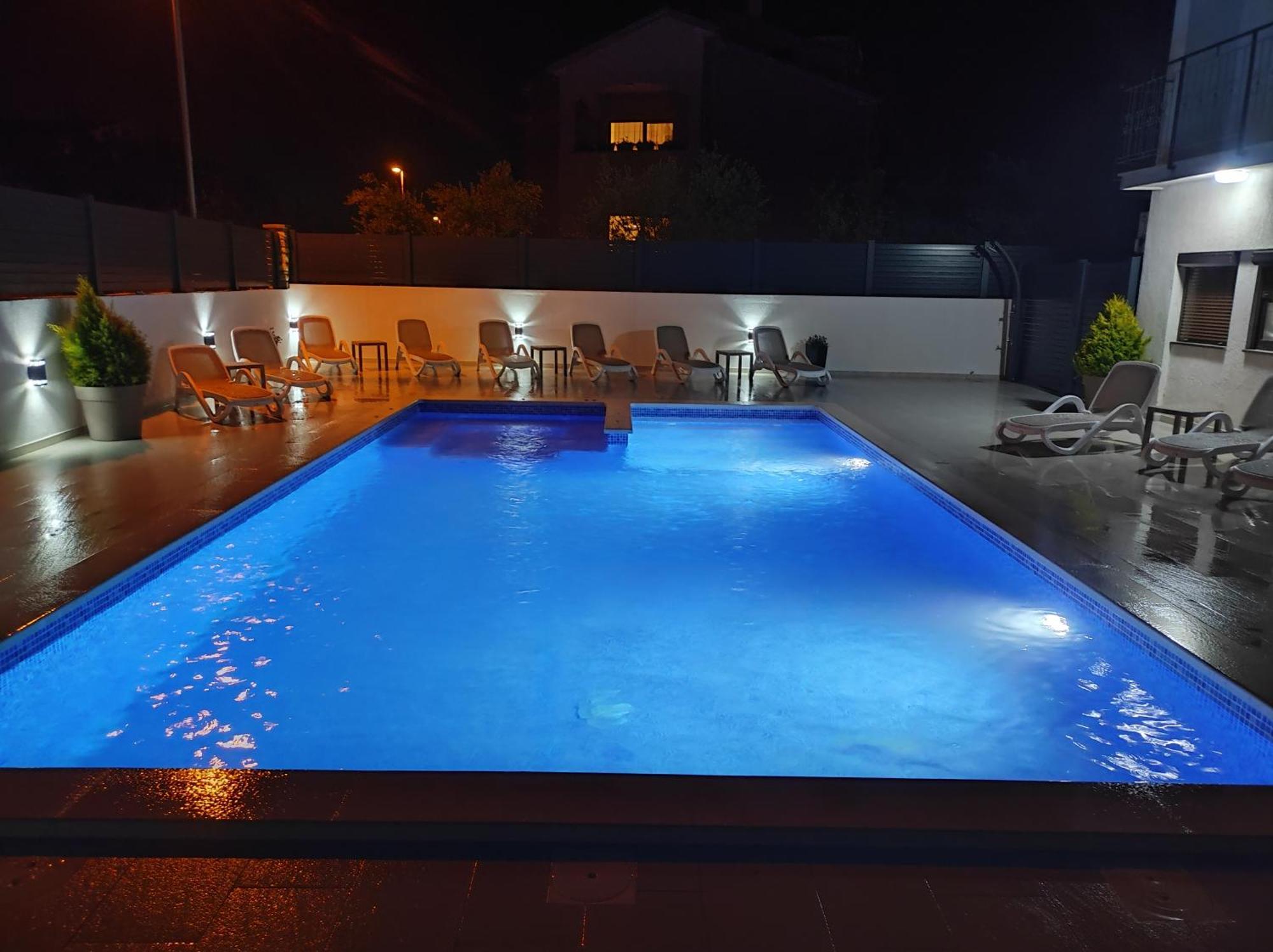 Viktor Rooms And Apartments 2 Rovinj Exterior foto